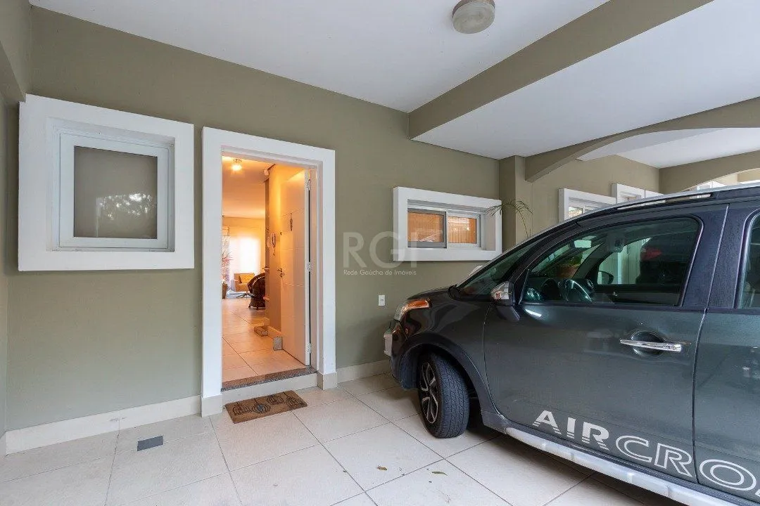 Imagem Casa Condominio para Venda - 188.6m², 3 dormitórios, sendo 1 suites, 2 vagas - Tristeza