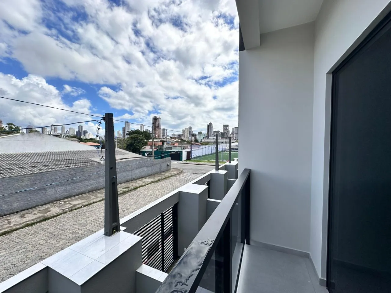 Imagem Casa à venda com 74m2 por R$ 649.000,00