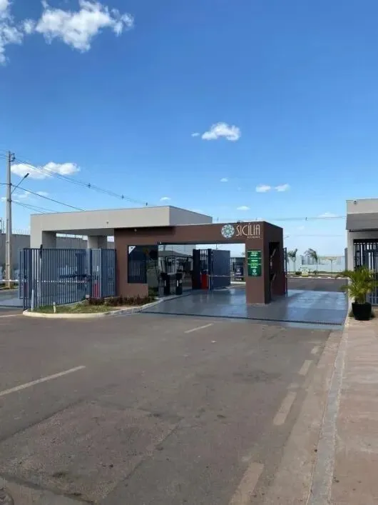 Imagem Casa 3 quartos, 1 suíte, garagem 2 vagas, Condomínio Sicília Residence