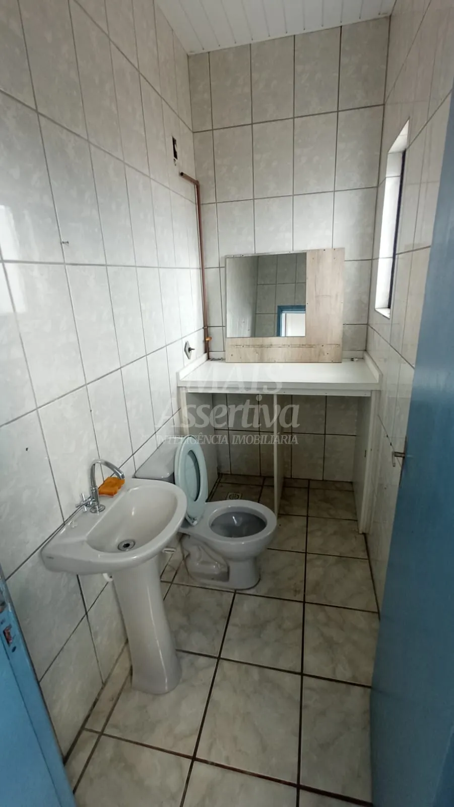 Imagem Sala comercial, térrea na Av. Coronel Travassos para locação