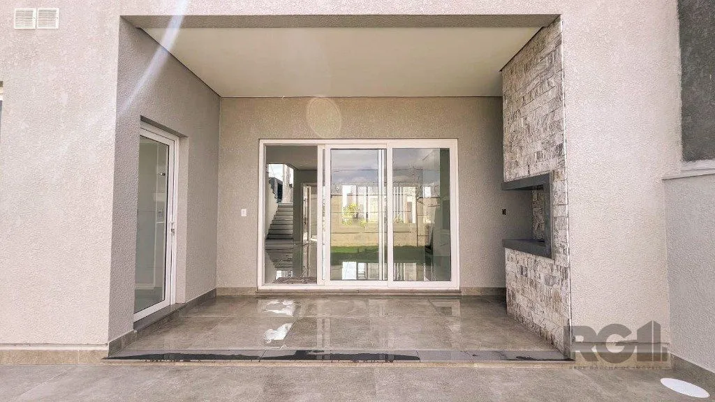 Imagem Casa Condomínio com 3 dormitórios no bairro Central Park em Cachoeirinha