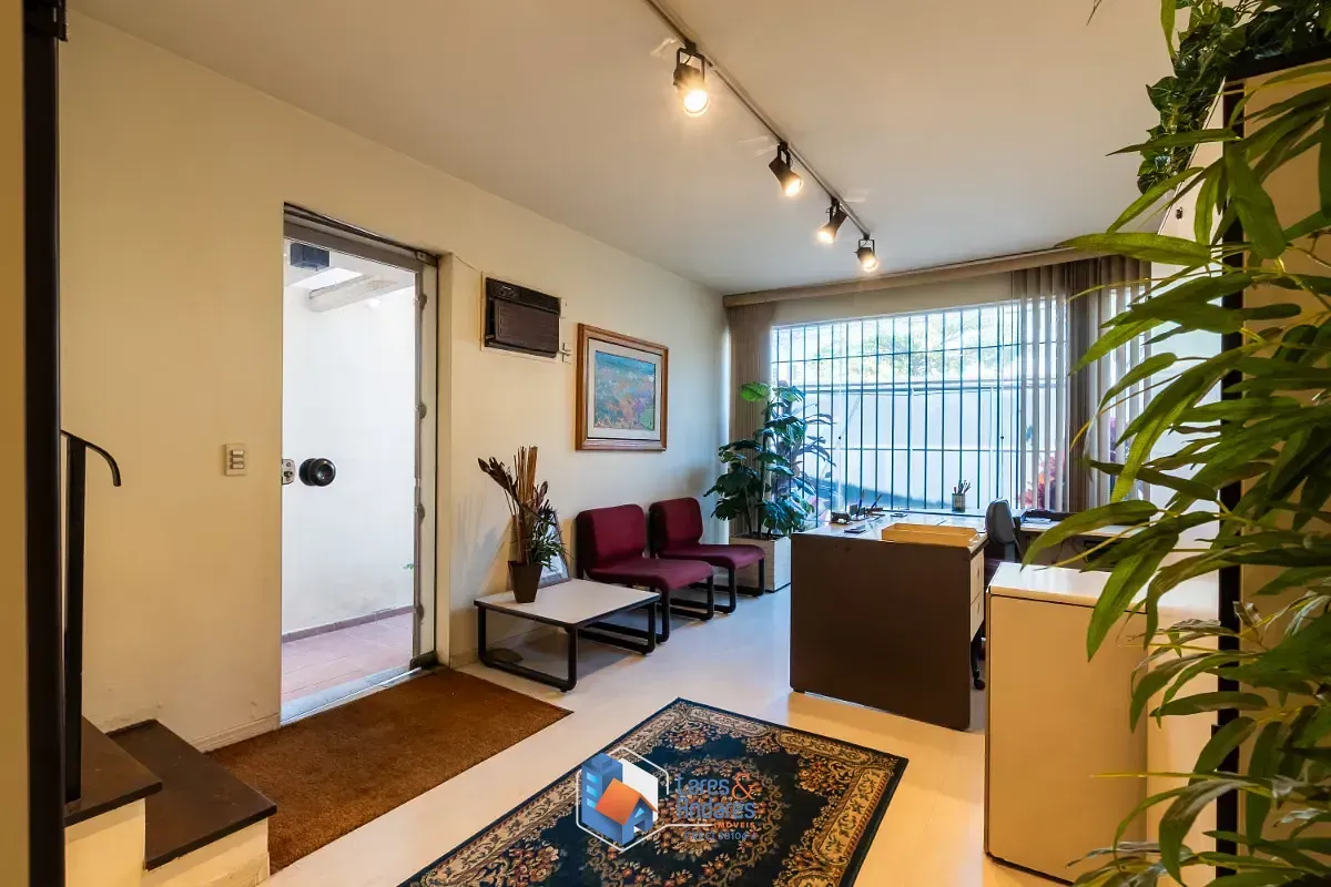 Foto do imóvel Casa comercial para venda em Moema, 140m² em Avenida dos Bandeirantes