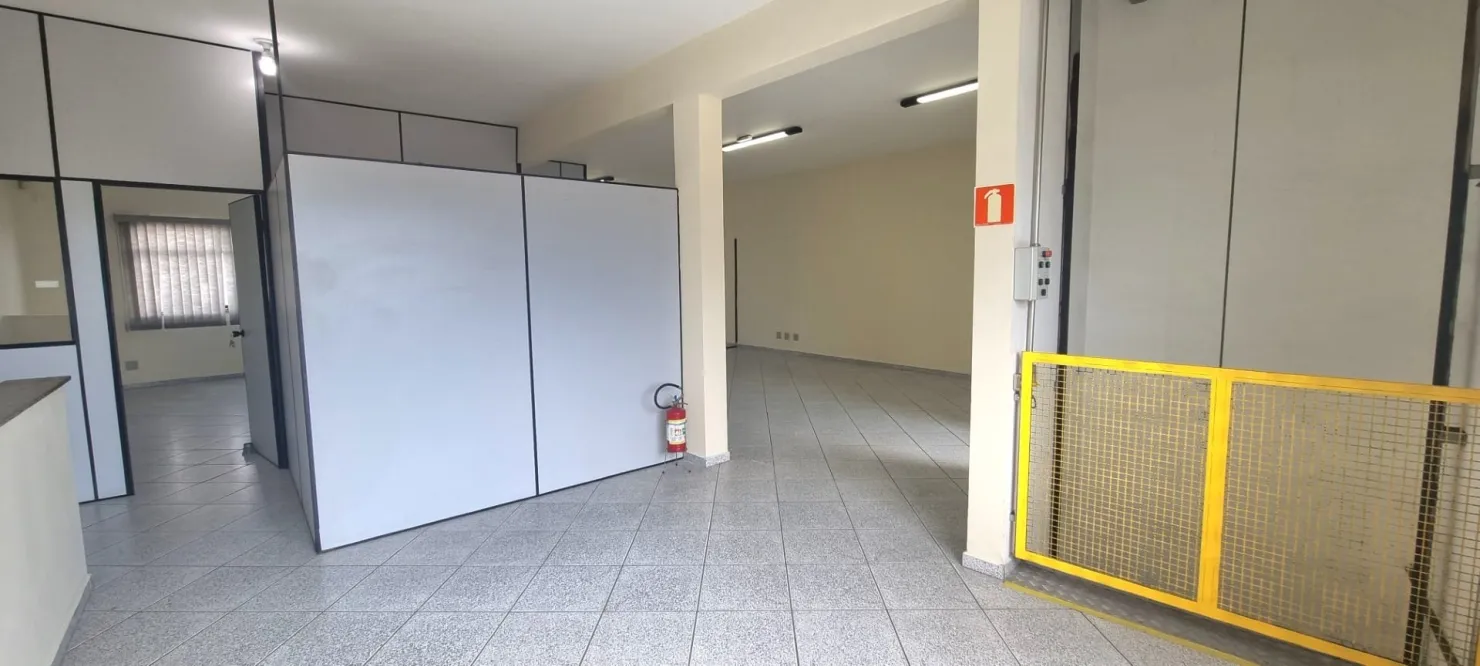Imagem Prédio Comercial Completo com 3 Pisos, Elevador, Acesso Facilitado e Localização Estratégica para Seu Negócio