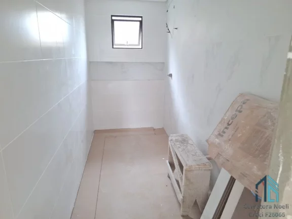 Imagem Sobrado novo 03 quartos c/suíte, sacada, Ático, terraço, no Bairro Tingui/Bacacheri em Curitiba PR