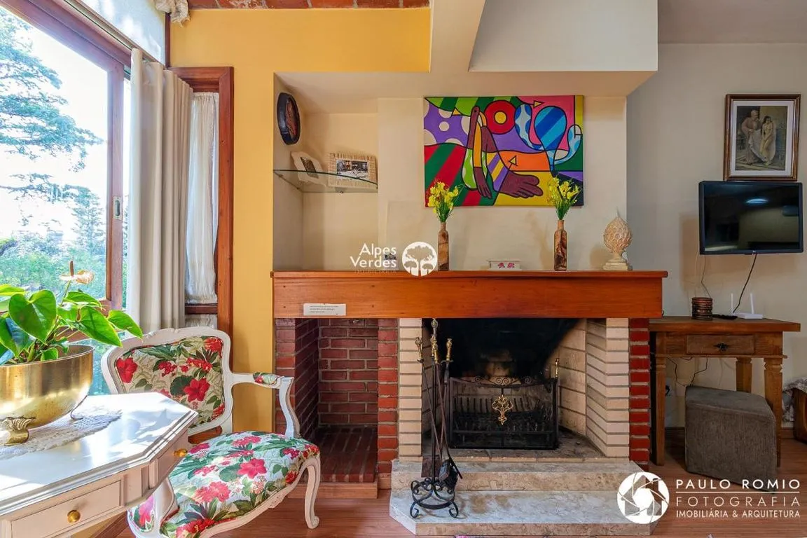 Imagem Vende-se apartamento mobiliado em Gramado a 5 minutos da Rua Coberta