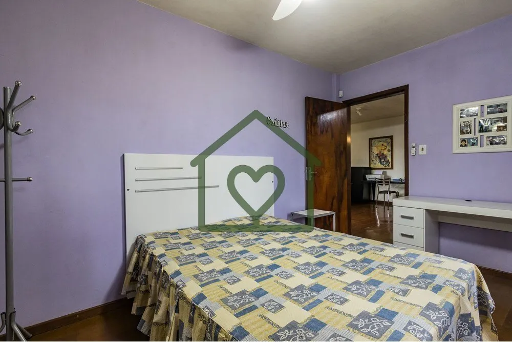 Imagem Descubra essa incrível casa à venda em Porto Alegre, no bairro Vila Ipiranga, uma das regiões mai...