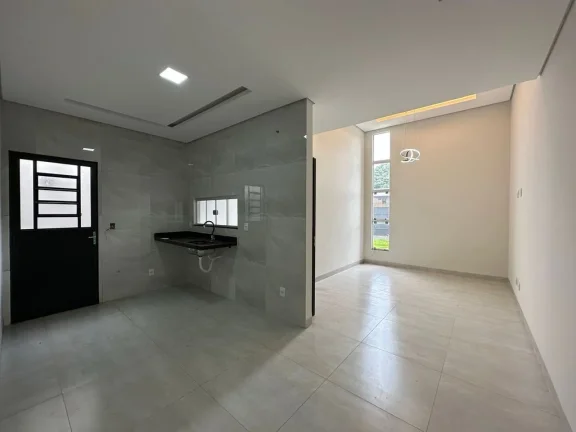 Imagem Linda Casa à Venda Projeto Funcional e Amplo!