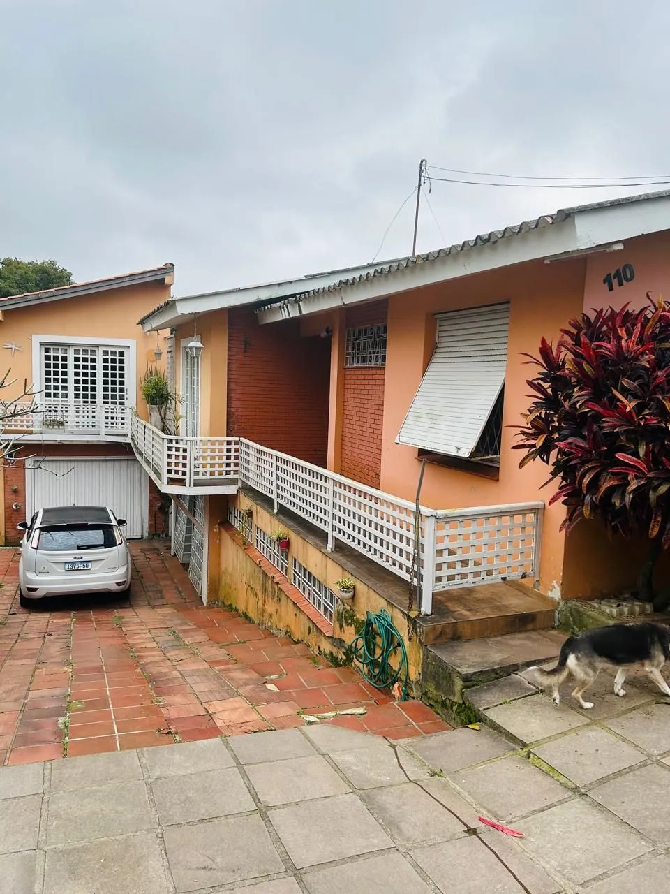 Imagem Casa de 3 dormitórios com 206m² à venda no Bairro Santa Tereza.