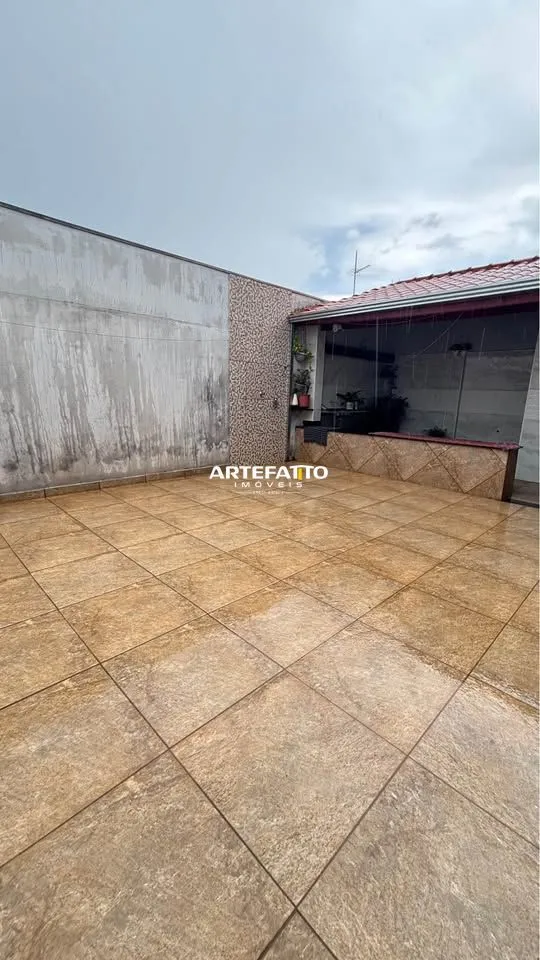 Imagem Casa com 3 dormitórios no bairro Santo Agostinho