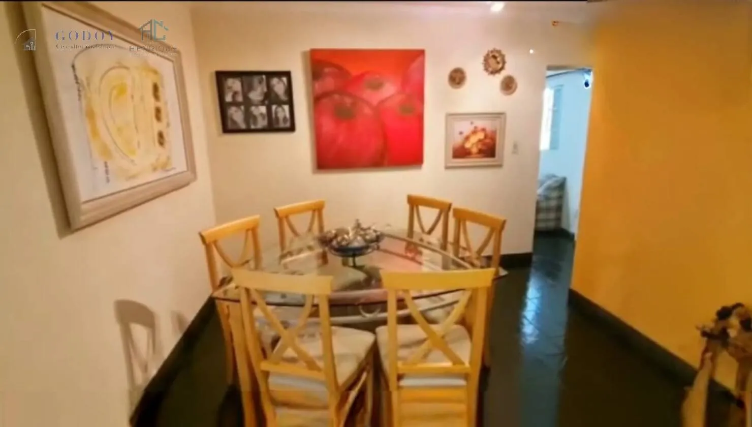 Imagem Casa com Potencial para Pousada - Localização Privilegiada