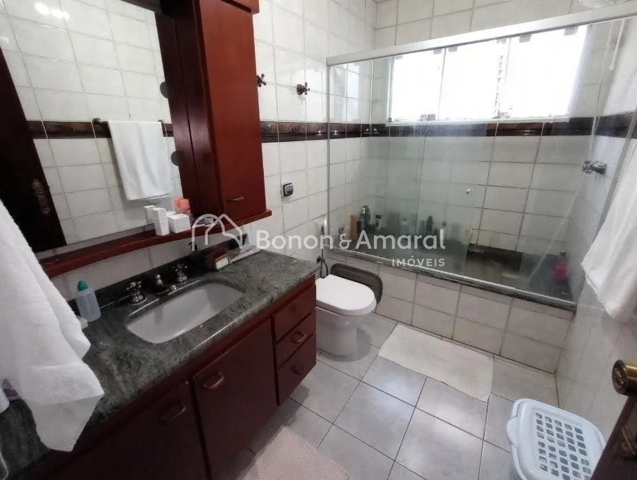 Imagem Casa com 4 Quartos e 6 banheiros à Venda, 288 m² por R$ 1.090.000