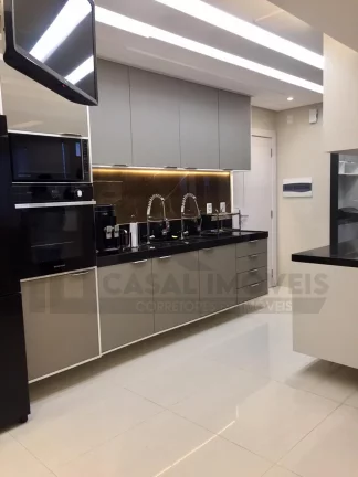 Imagem CASAL IMÓVEIS VENDE CASTELO DI NAPOLI 4 SUÍTES 3 VGS PORTEIRA FECHADA ACABAMENTO AAA São 200m2 de puro luxo e elegância. Todo novo, com revestimento