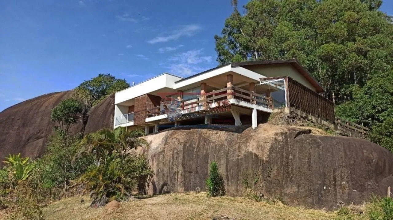 Imagem Chácara à venda 3 Quartos, 3 Suites, 4 Vagas, 290400M², Zona Rural, Paraisópolis - MG
