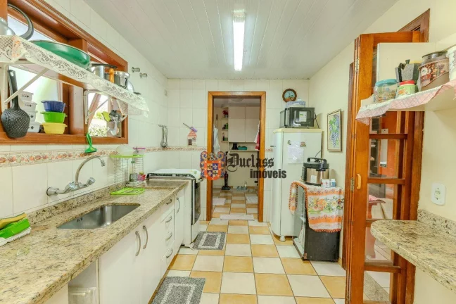 Imagem Chácara com 4 dormitórios à venda, 5850 m² por R$ 750.000,00 - Parque da Ferradura - Campos do Jordão/SP