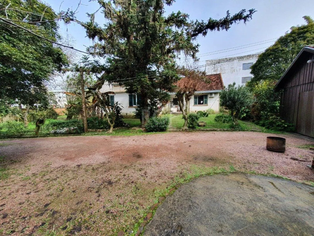 Imagem DOIS GRANDES TERRENOS localizados