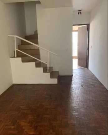 Imagem Venda Casa Térrea 120m² com 3 quartos sendo duas suítes e duas vagas FL38