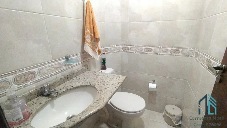 Imagem Sobrado a venda 03 quartos c/suíte, 03 vagas no Xaxim em Curitiba PR