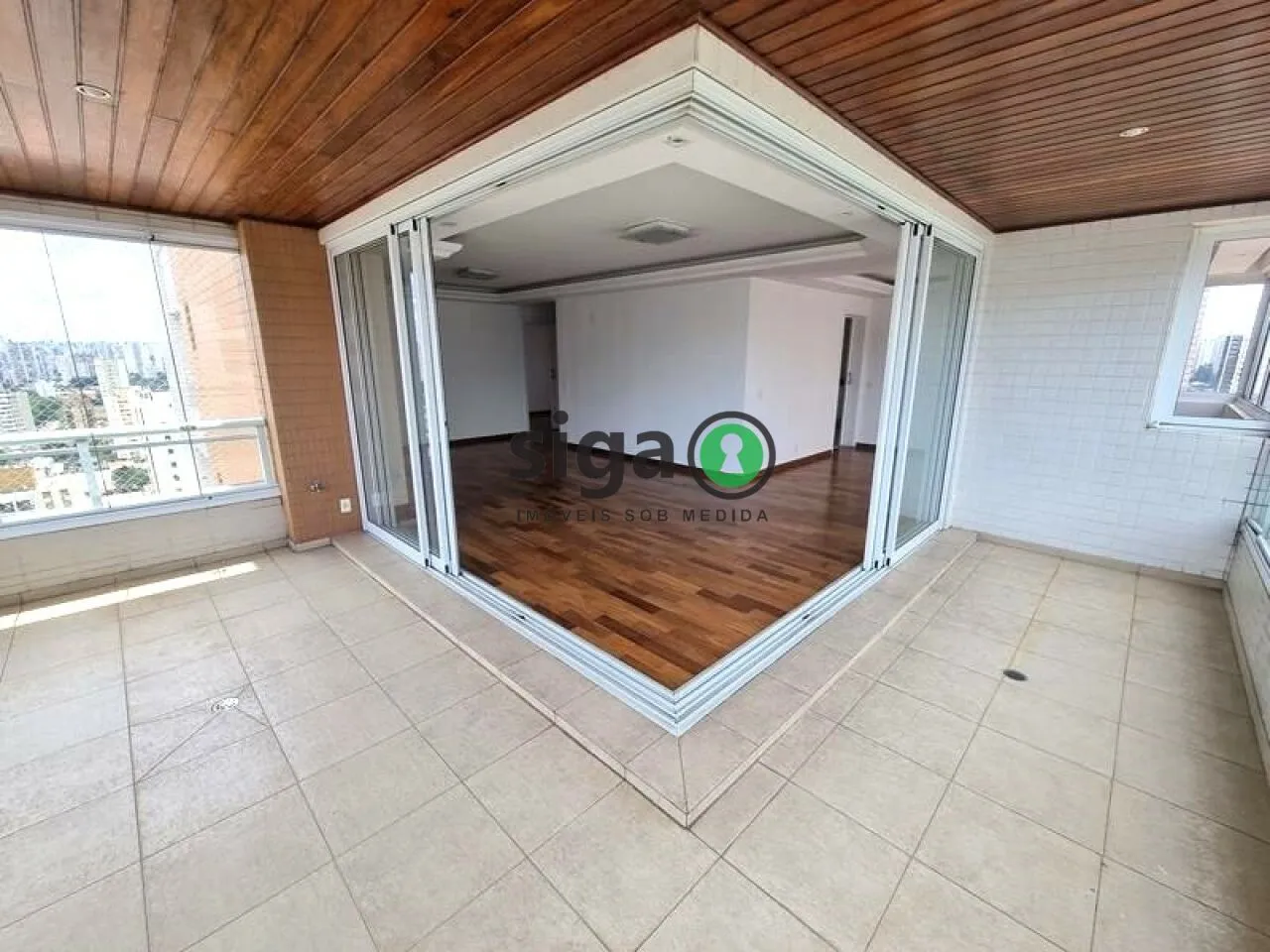 Imagem Apartamento no Brooklin | 205 m² - 3 Suítes - Andar Alto - Hall Privativo