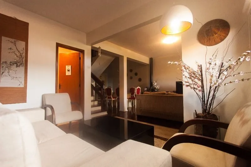 Imagem Casa Condominio para Venda - 170m², 3 dormitórios, sendo 1 suites, 2 vagas - Cavalhada
