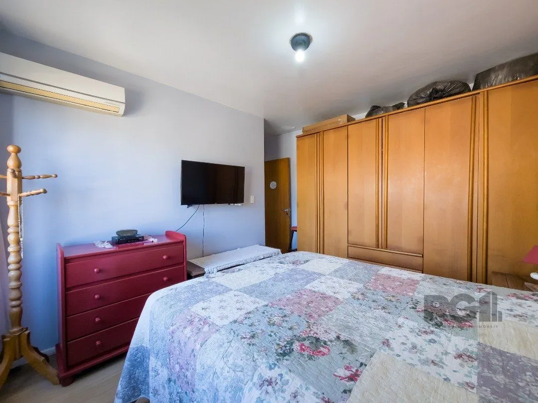Imagem Cobertura, 2 quartos, 1 suite, dependência de empregada, 1 vaga de garagem, bairro Partenon