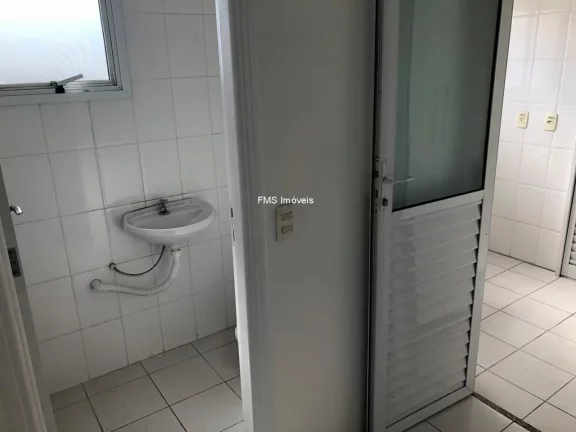 Imagem Luxuosa cobertura de 3 quartos no Alto da Lapa, São Paulo-SP: 2 suítes, 2 salas, 3 vagas de garagem e 167m² de área!