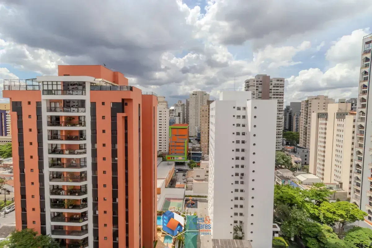 Imagem Apartamento para venda em Indianópolis com 4 quartos, sendo 2 suítes, 180m²