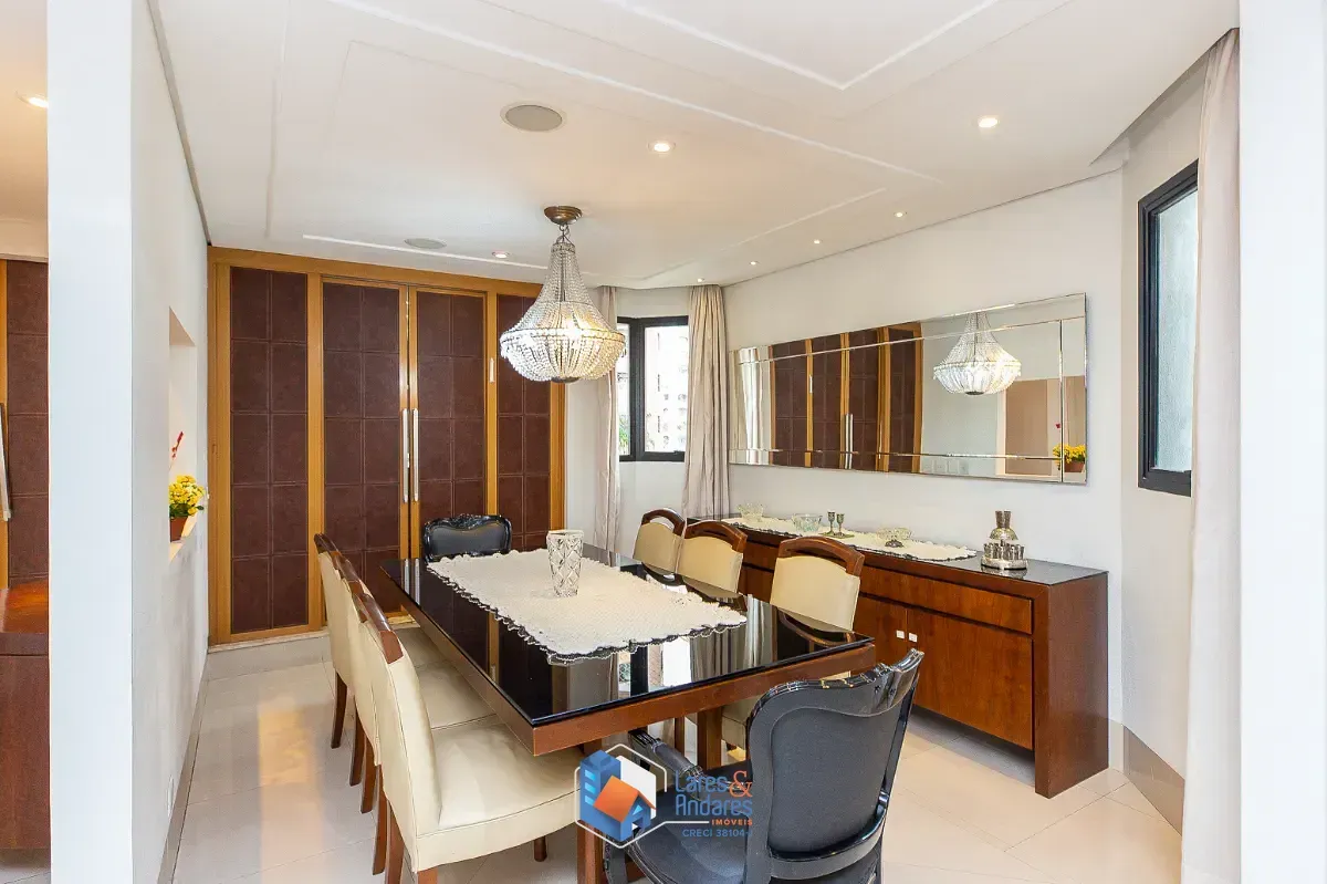 Imagem Apartamento para venda em Moema com 3 quartos, sendo 3 suítes, 202m²