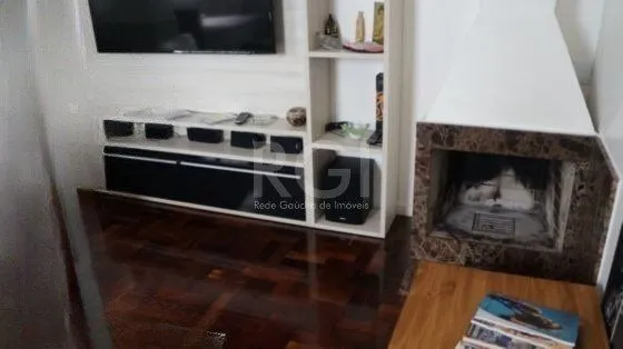 Imagem Apartamento para Venda - 77m², 3 dormitórios, Petrópolis