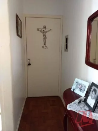 Imagem 2 dormitórios,reformado próximo ao Hospital de Clínicas