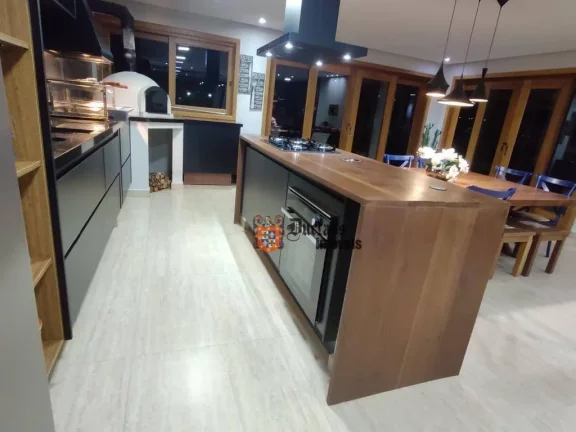 Imagem Sobrado com 3 dormitórios à venda, 800 m² por R$ 2.900.000 - Reserva dos Pires - Cotia/SP