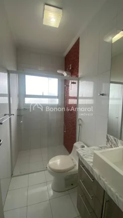 Imagem 3 suítes, sendo 2 suítes no térreo. A suíte principal possui closet, oferecendo mais conforto e ...