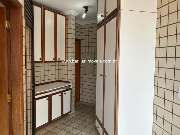 Imagem Apartamento de luxo à venda no coração de Ribeirão Preto-SP, 3 quartos, 1 suíte, 2 salas, 4 banheiros, 2 vagas de garagem.