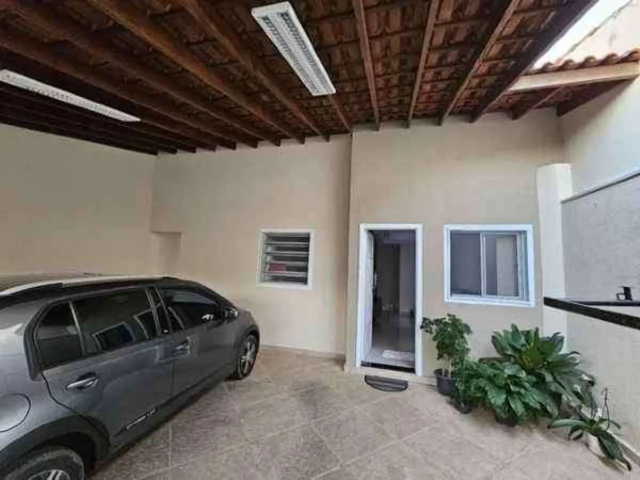 Imagem Imóvel à venda em Sorocaba-SP: Casa com 2 quartos, 2 salas e 2 vagas no Conjunto Residencial Jardim Villagio Torino