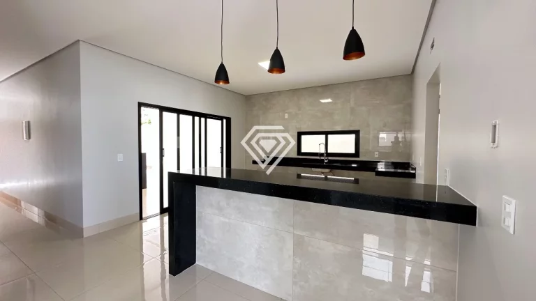 Imagem Casa 3 Suítes, 194 m² c/ Lazer na 110 Sul