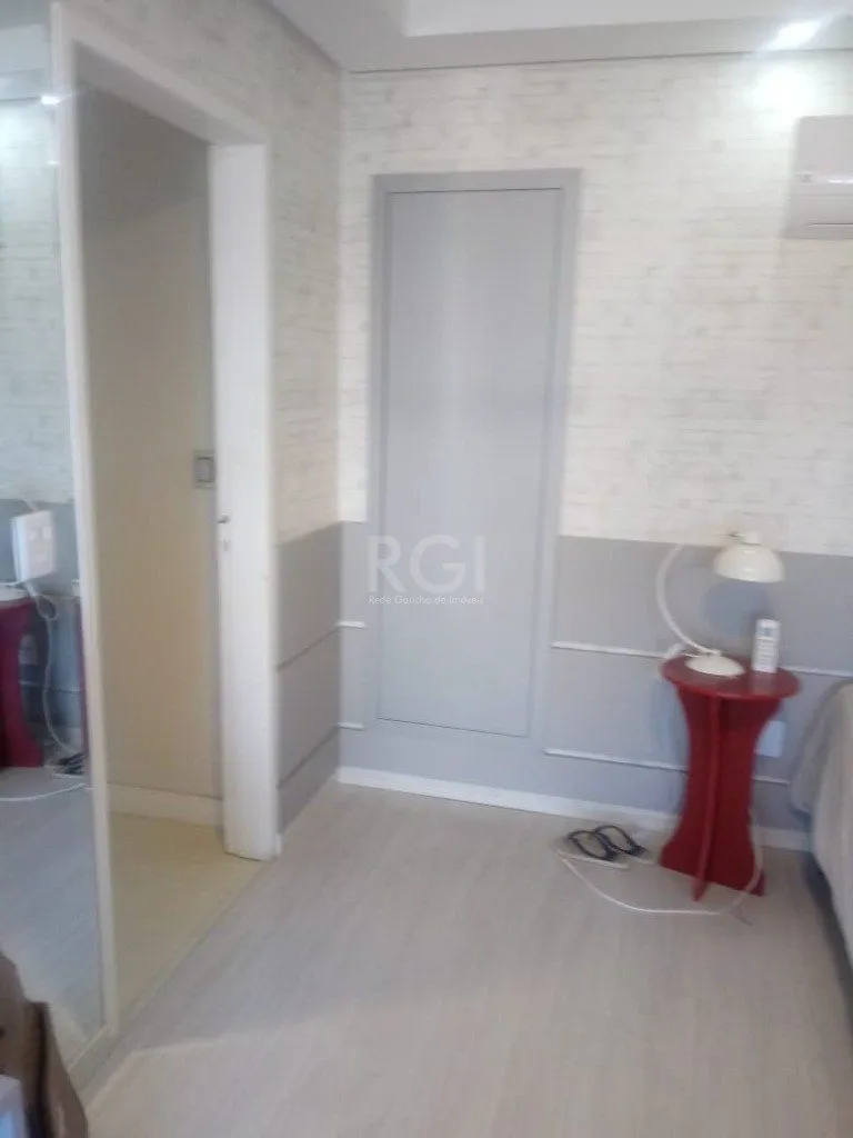 Imagem Casa para Venda - 300m², 3 dormitórios, sendo 1 suites, 5 vagas - Jardim Itu