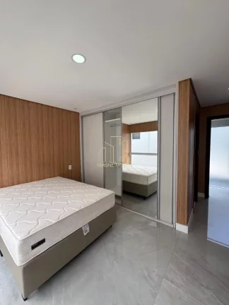 Imagem Linda casa duplex de alto padrão com quatro suítes living a venda em Alphaville ll