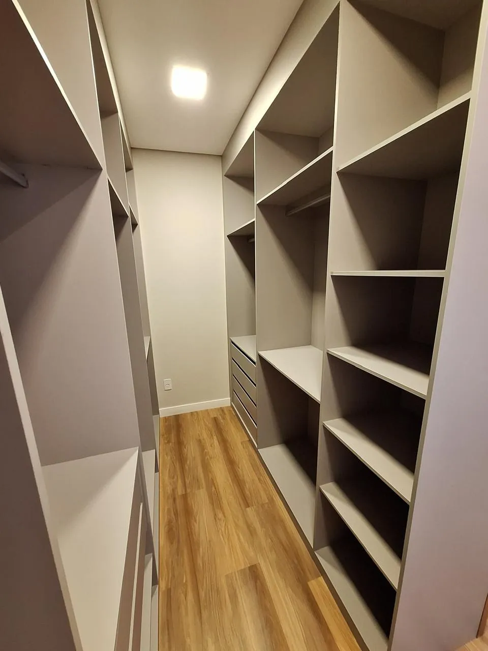 Imagem Casa de Alto Padrão Localizada no Alphaville Castelo Itu- Venda/ Locação