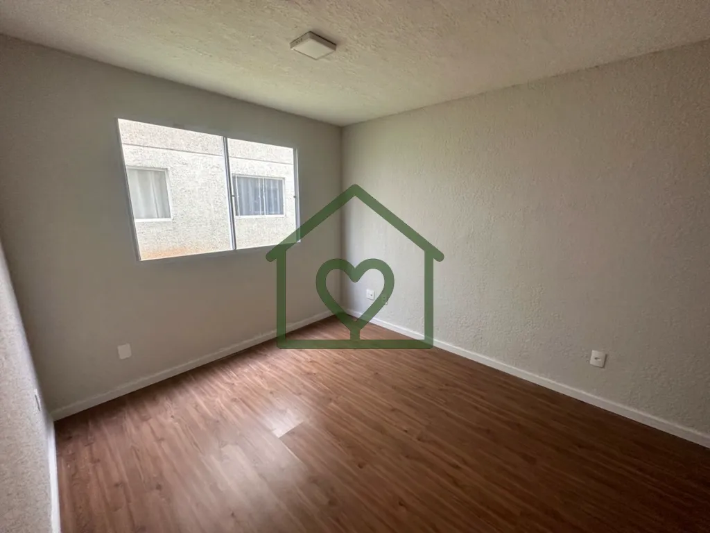 Imagem Venha conhecer esse charmoso apartamento com 2 quartos, 1 sala, 1 banheiro e 1 vaga de garagem, perf...