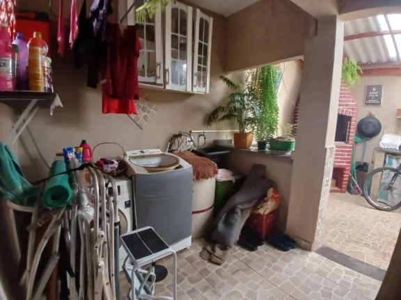 Imagem EXCELENTE OPORTUNIDADE!!! CASA NO MARACANÃ 3 DORMITÓRIOS 5 VAGAS!!!