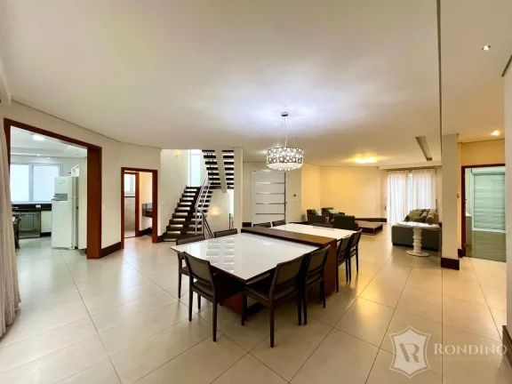 Foto do imóvel Casa de alto padrão com 4 dormitórios, gourmet integrado e terraços em Rua Paulo Varchavtchik