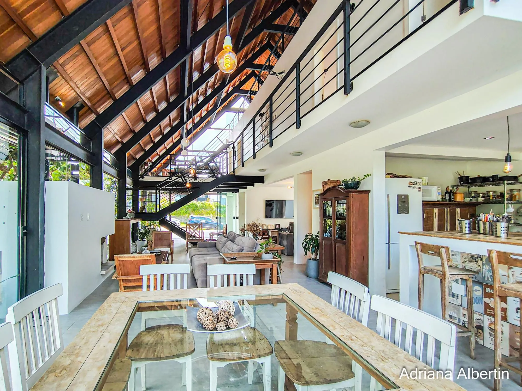 Imagem Casa com 395m² e vista para o Guaiba
