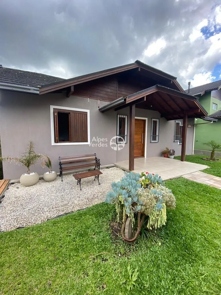 Imagem Vende-se casa com 3 dormitorios a 5 minutos da catedral de pedra