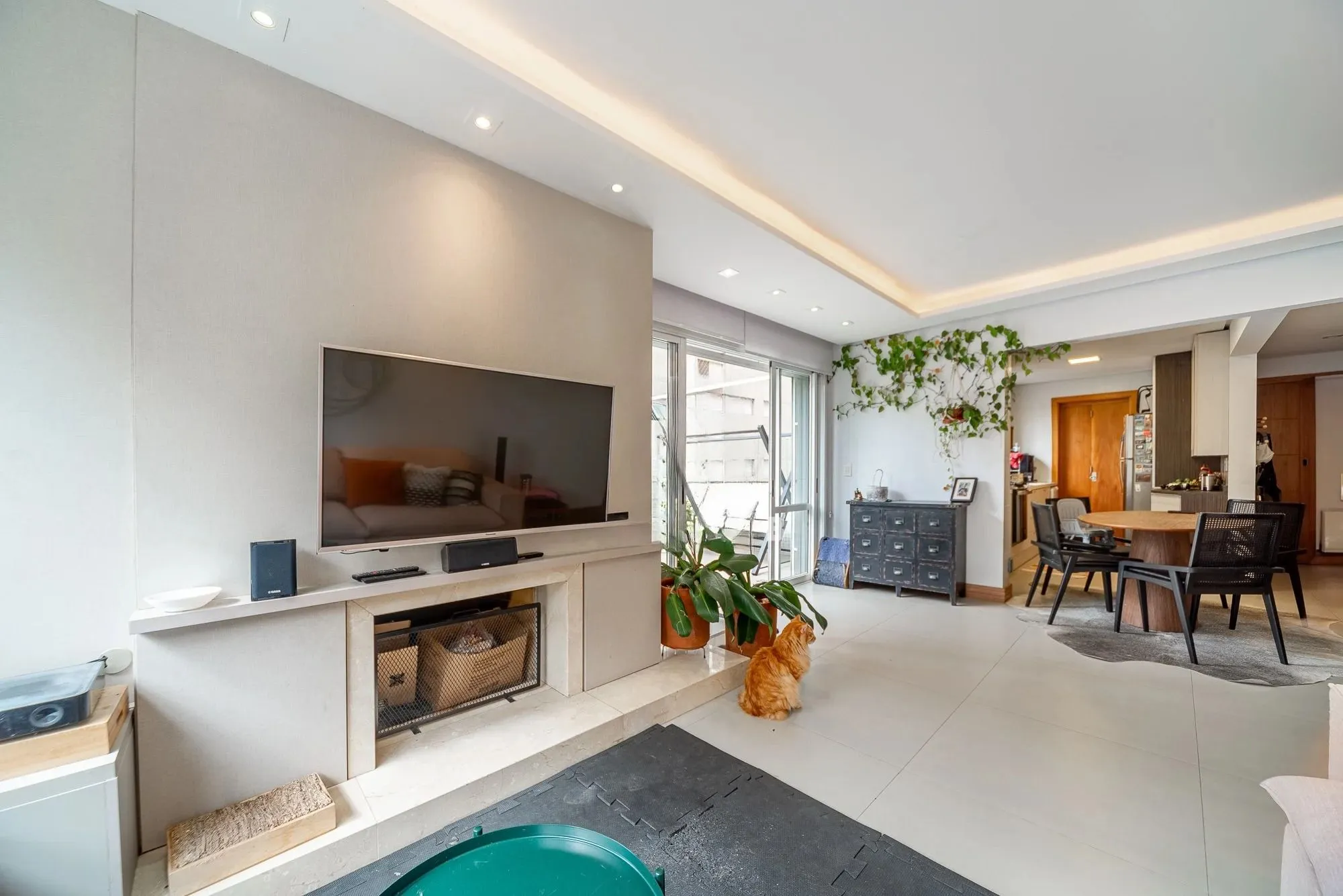 Imagem Apartamento Garden com 136m² e 3 dormitórios, 1 suíte, 2 vagas
