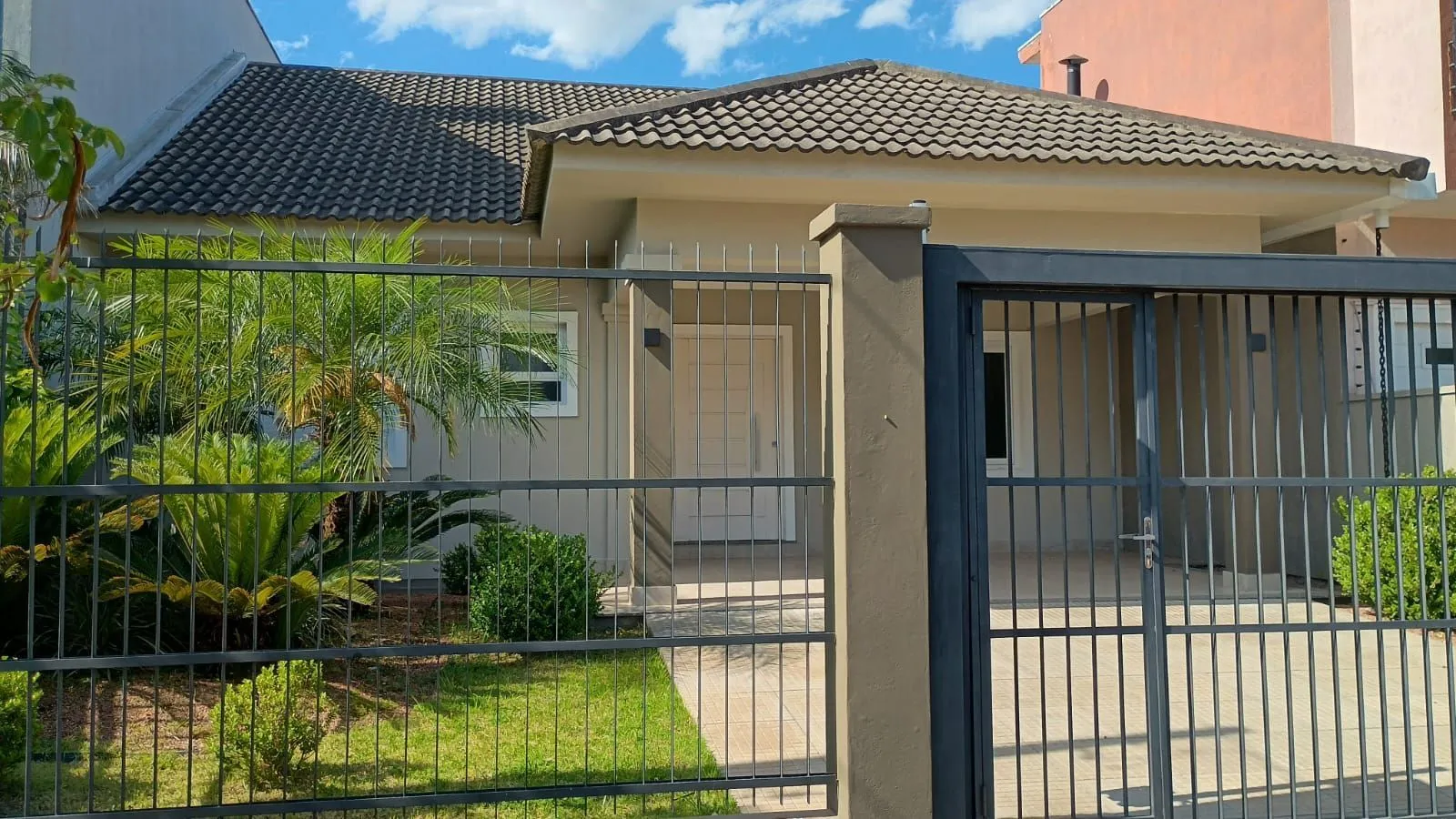 Imagem EXCELENTE CASA SEMIBOMILIADA NOVA À VENDA - Rua das Magnólias, | Gravataí