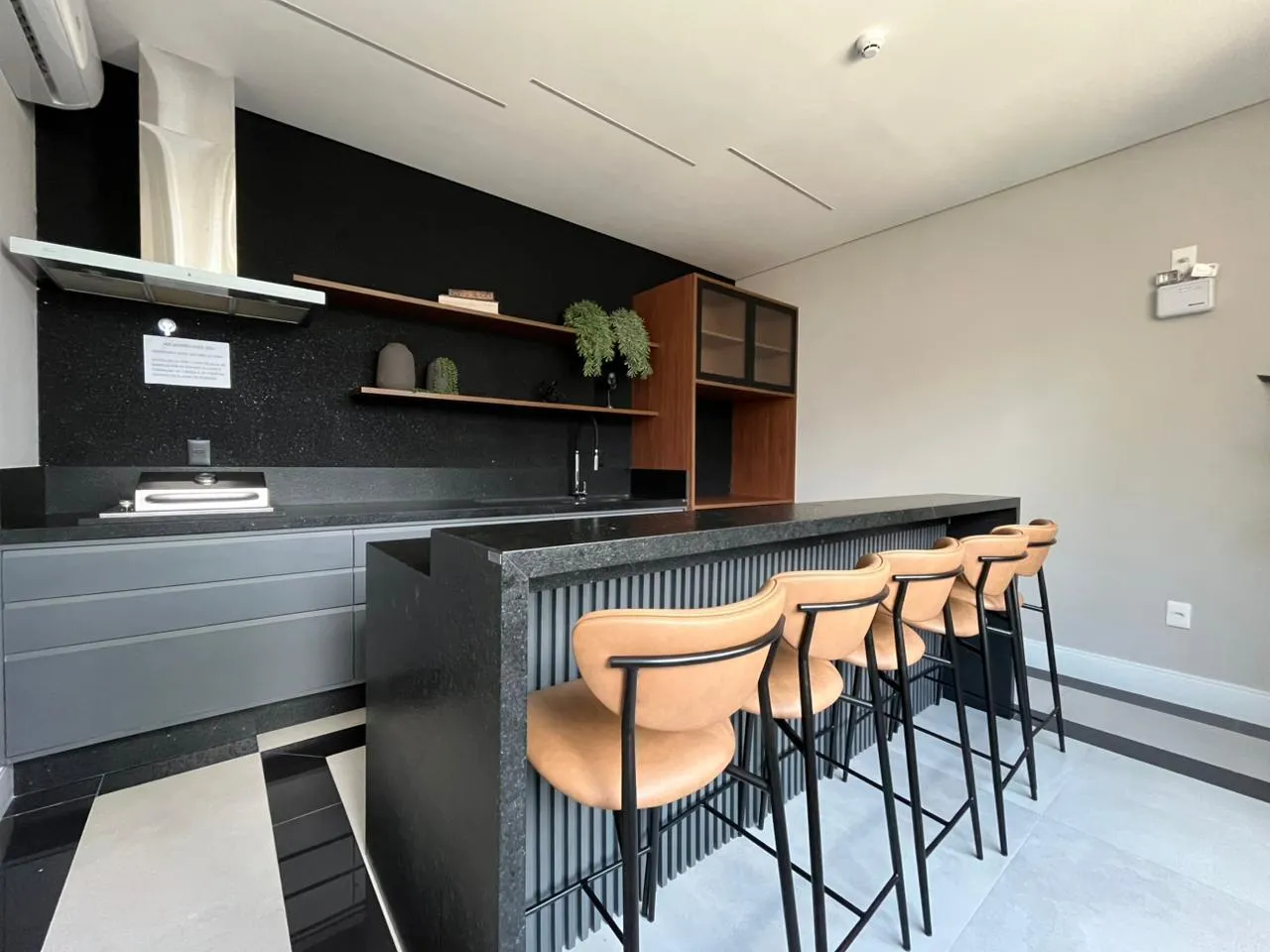 Imagem Apartamento com vista para o mar à venda com 137m2 por R$ 2.633.367,00
