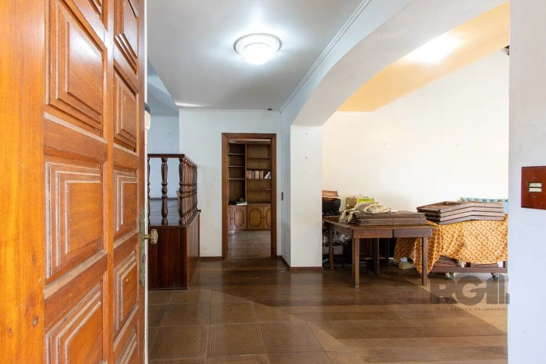 Imagem Casa para Venda - 72.6m², 4 dormitórios, sendo 1 suites, 6 vagas - Camaquã