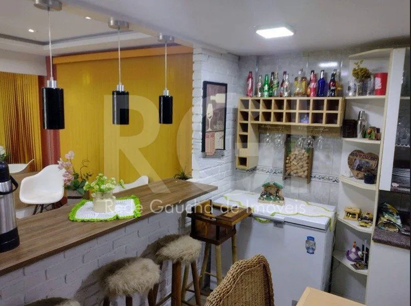 Imagem Casa à venda com 3 quartos e garagem 2 carros!