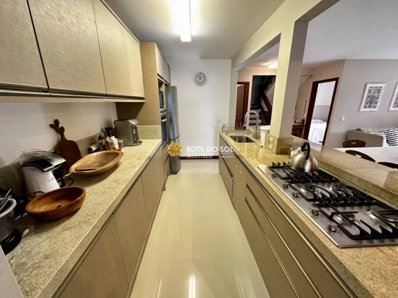 Imagem Casa de praia à venda quadra mar à venda Praia Centro Bombinhas SC