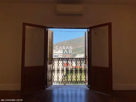 Imagem Apartamento de luxo à beira-mar no Humaitá, Rio de Janeiro - 4 quartos, 3 suítes, 4 banheiros, 2 vagas de garagem, 220m².