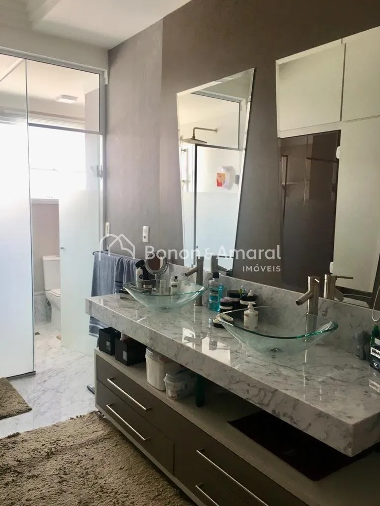 Imagem Casa de condomínio com 520 m² e 4 suítes